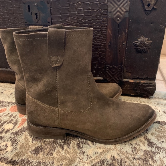 **ZigiSoho Boots!  Size 9** - Picture 4 of 8